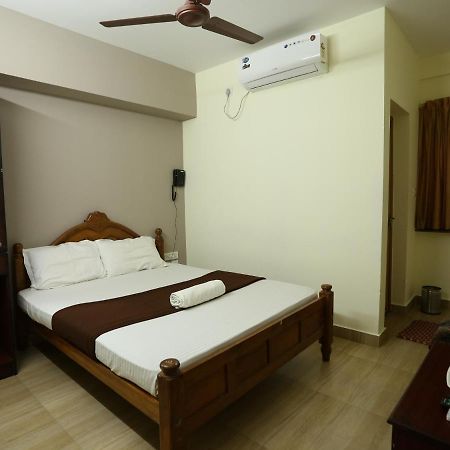 Hare Krishna Inn Guruvāyūr Екстериор снимка
