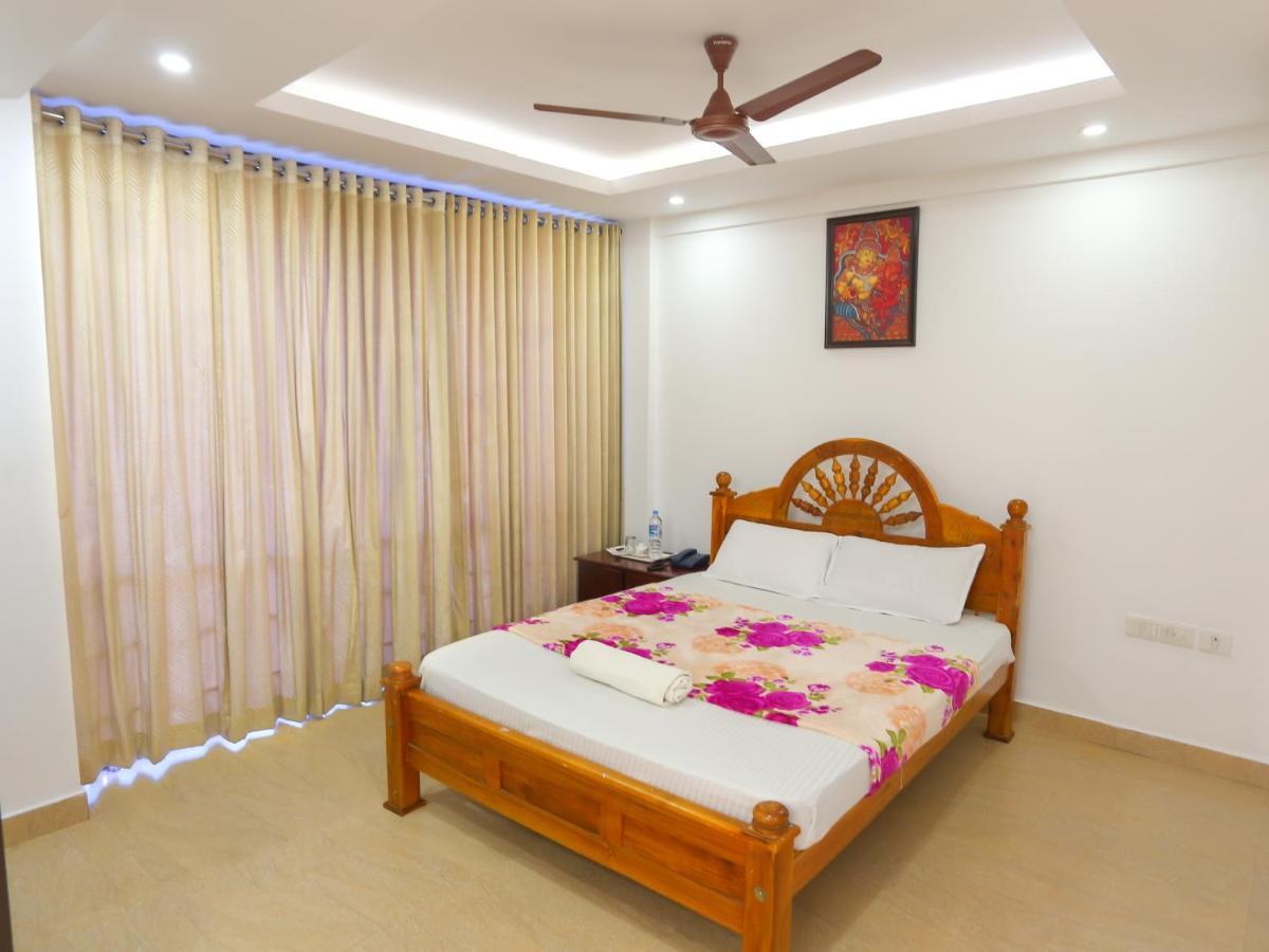 Hare Krishna Inn Guruvāyūr Екстериор снимка