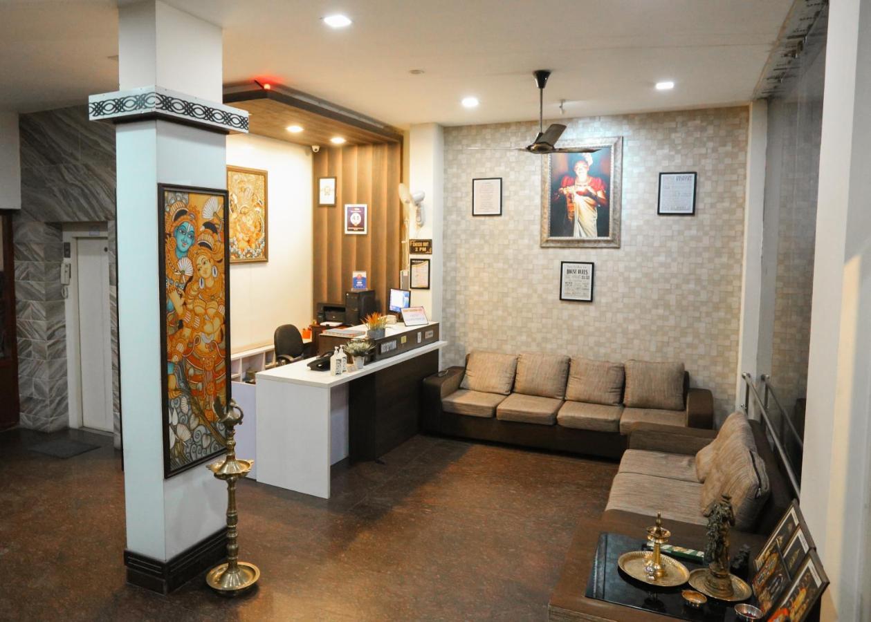 Hare Krishna Inn Guruvāyūr Екстериор снимка